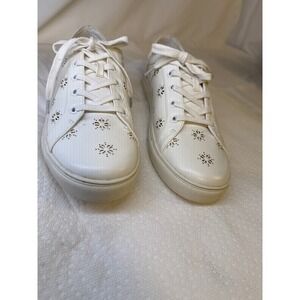ANN TAYLOR WHITE Floral Eyelet Laser Cut Lace Up Low Top Sneakers Womens Size 0